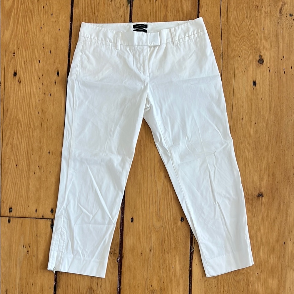 The Limited Drew Fit White Capris Size 6
